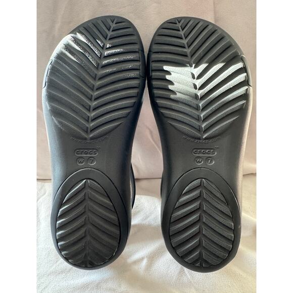Crocs Black Isabella Strappy Sandals Women’s Size 7 Lightweight Comfort - Picture 7 of 8